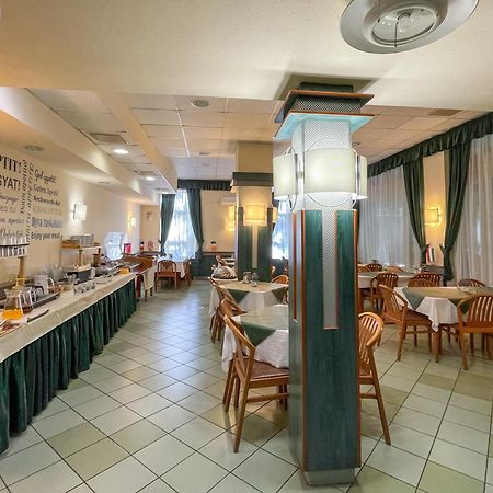 蒂萨体育酒店 塞格德 外观 照片